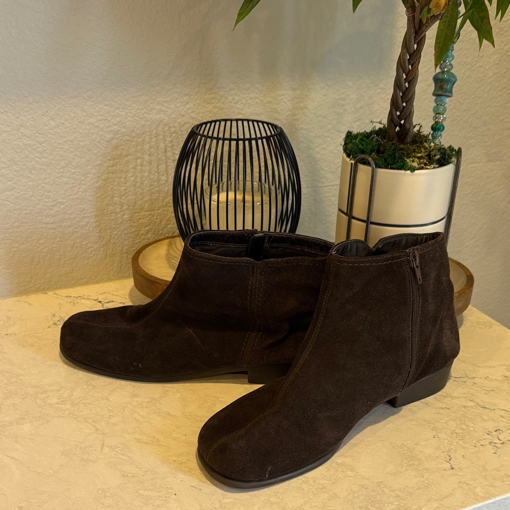 AEROSOLES Brown Ankle Boots